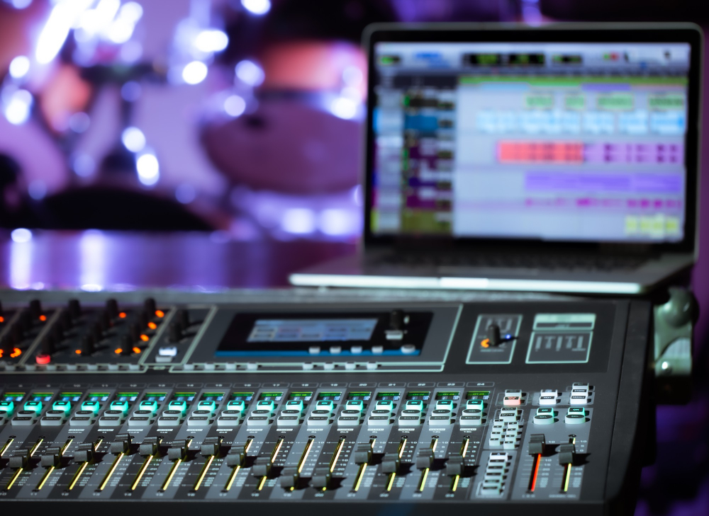 digital-mixer-recording-studio